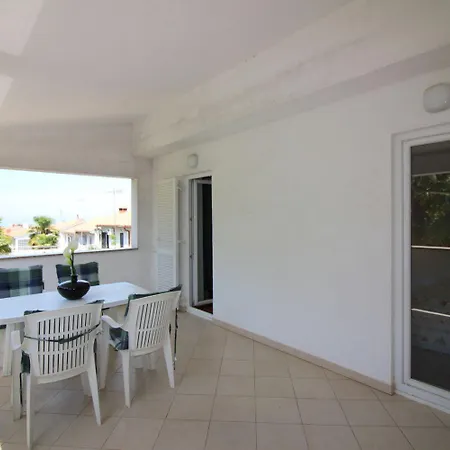 Helles Nur 350 Meter Zum Mit Privatem Balkon Und Meerblick * ポレッチ