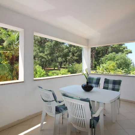 Helles Nur 350 Meter Zum Mit Privatem Balkon Und Meerblick アパート ポレッチ