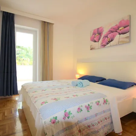 Helles Nur 350 Meter Zum Mit Privatem Balkon Und Meerblick ポレッチ