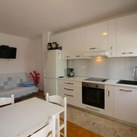 アパート Helles Nur 350 Meter Zum Mit Privatem Balkon Und Meerblick ポレッチ