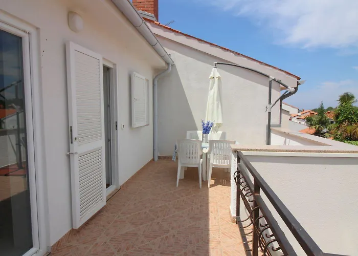 Appartamento Helles Nur 350 Meter Zum Mit Privatem Balkon Und Meerblick Porec